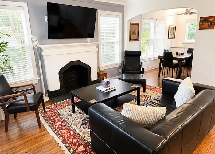 Holiday home Archer House 2br - Workspace - Pets - Downtown Tulsa