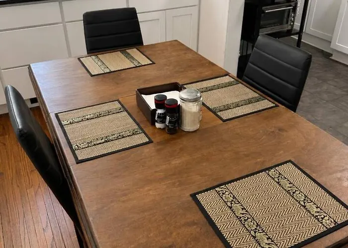 Holiday home Archer House 2br - Workspace - Pets - Downtown Tulsa