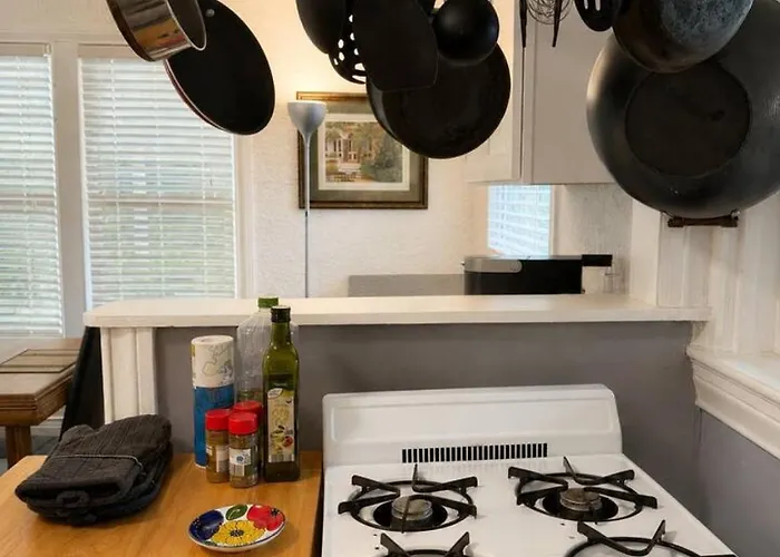 Holiday home Archer House 2br - Workspace - Pets - Downtown